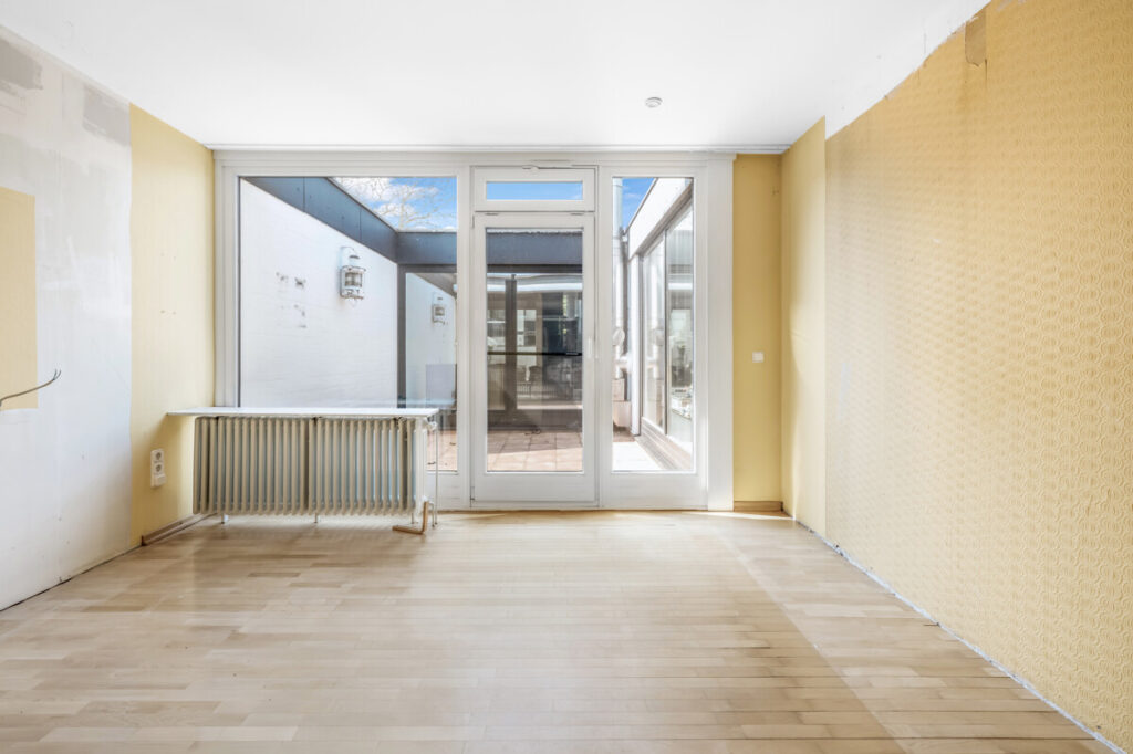 Schlafzimmer 1