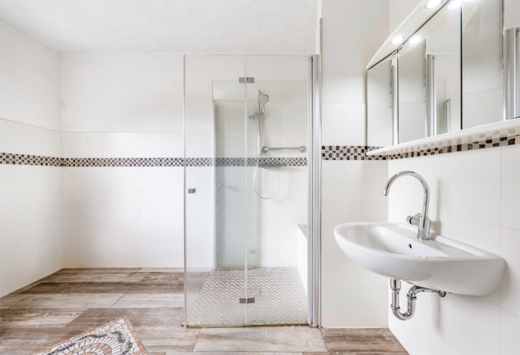 Badezimmer EG